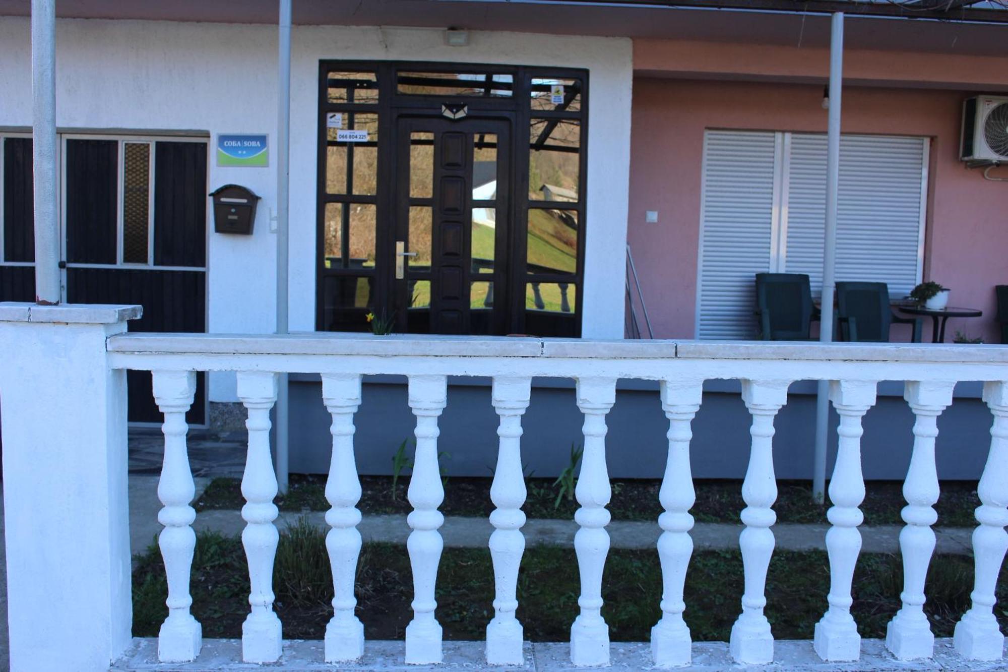 Apartmani Ramonda Teslić Esterno foto